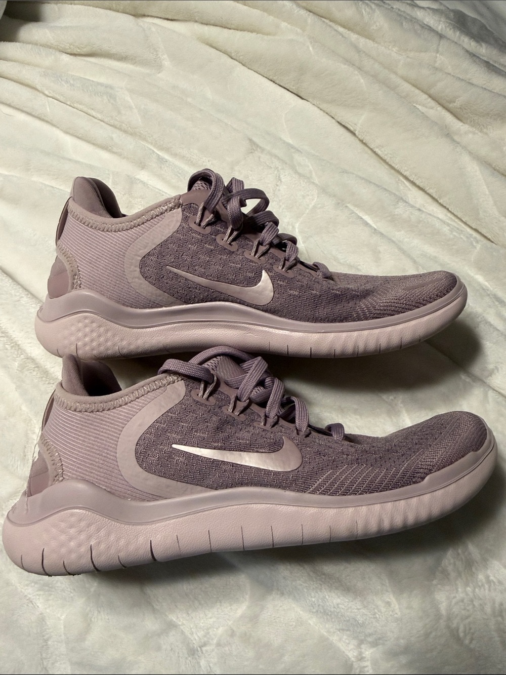 Nike Mauve Knit Lace-Up Running Sneakers